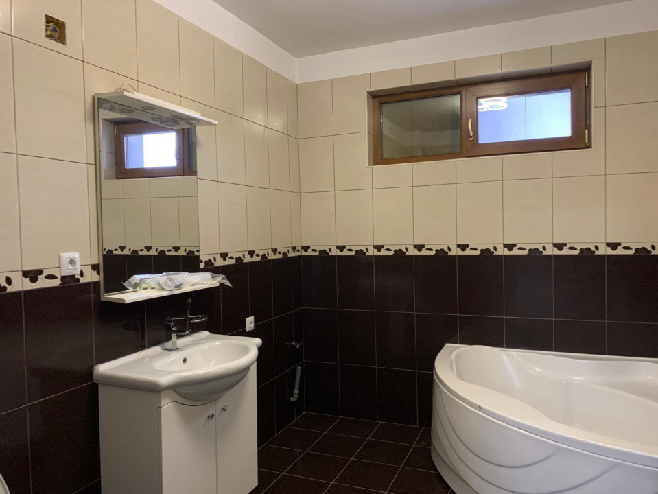 Casa individuala cu 16 camere de inchiriat, zona Sag 11, foxfort.ro