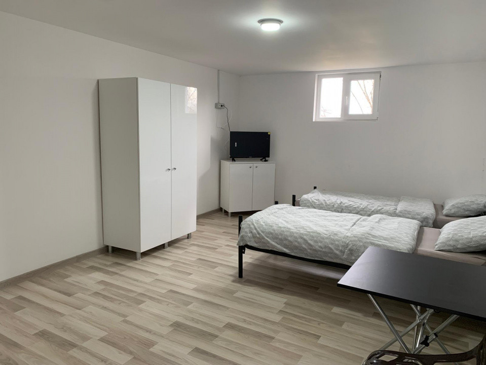 Casa individuala cu 16 camere de inchiriat, zona Sag 17, foxfort.ro