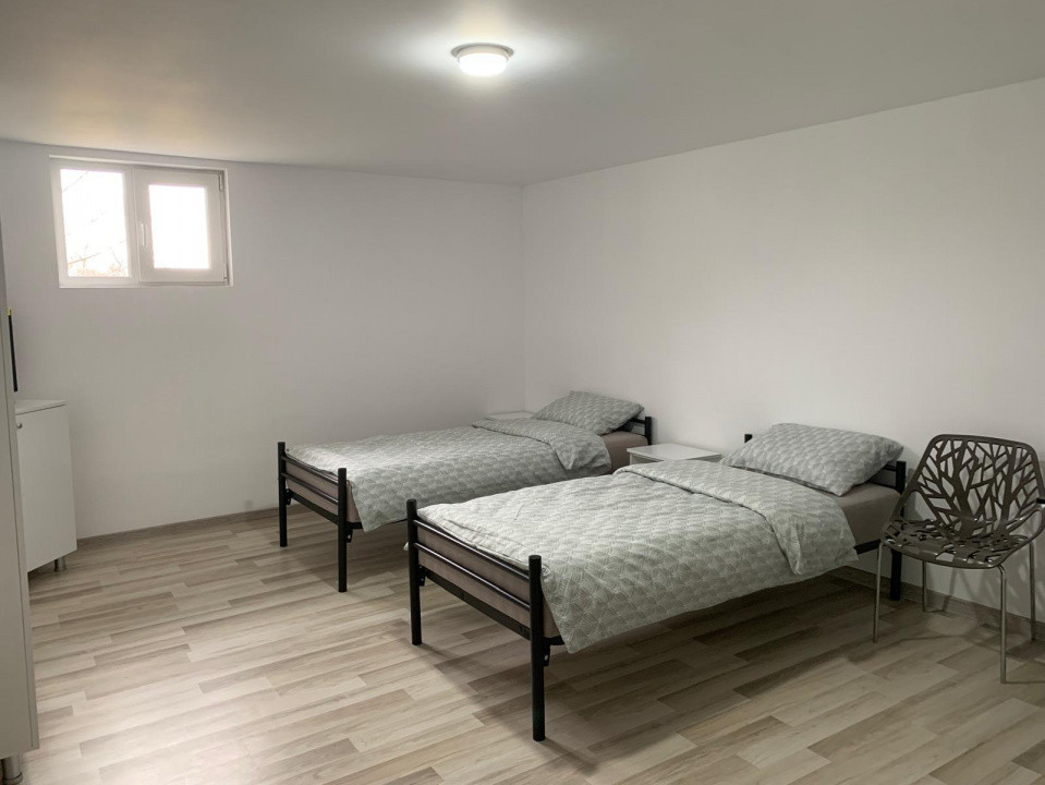 Casa individuala cu 16 camere de inchiriat, zona Sag 19, foxfort.ro