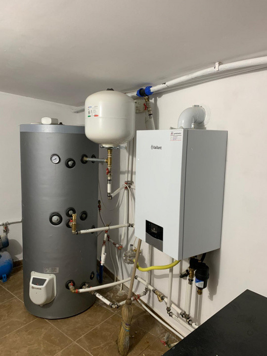 Casa individuala cu 16 camere de inchiriat, zona Sag 22, foxfort.ro