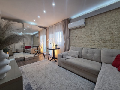 Garsoniera moderna de vanzare 32 mp utili | Banu maracine Arad