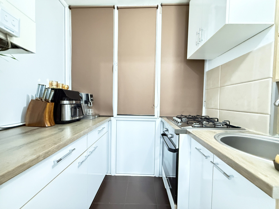 Apartament cu 3 camere de vanzare in Timisoara, zona Lipovei 14, foxfort.ro