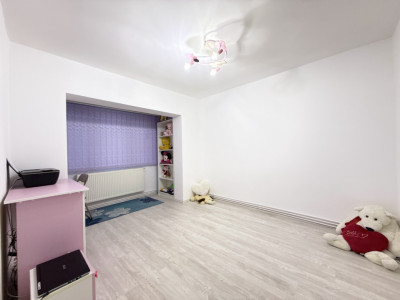Apartament cu 3 camere de vanzare in Timisoara, zona Lipovei