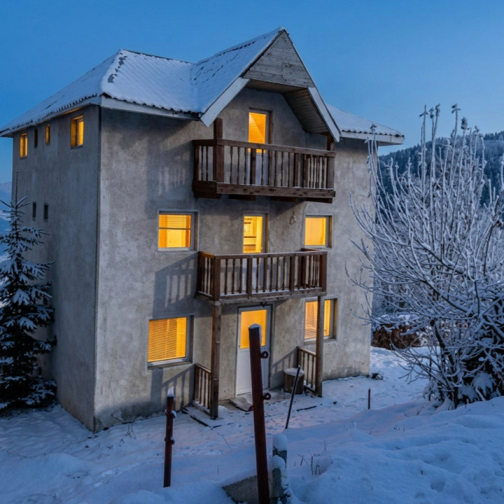 Cabana 10 camere, 4 nivele, Straja, Hunedoara, pretabil investitie 1, foxfort.ro