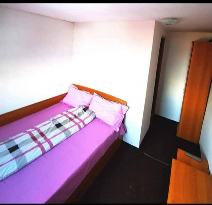 Cabana 10 camere, 4 nivele, Straja, Hunedoara, pretabil investitie 5, foxfort.ro