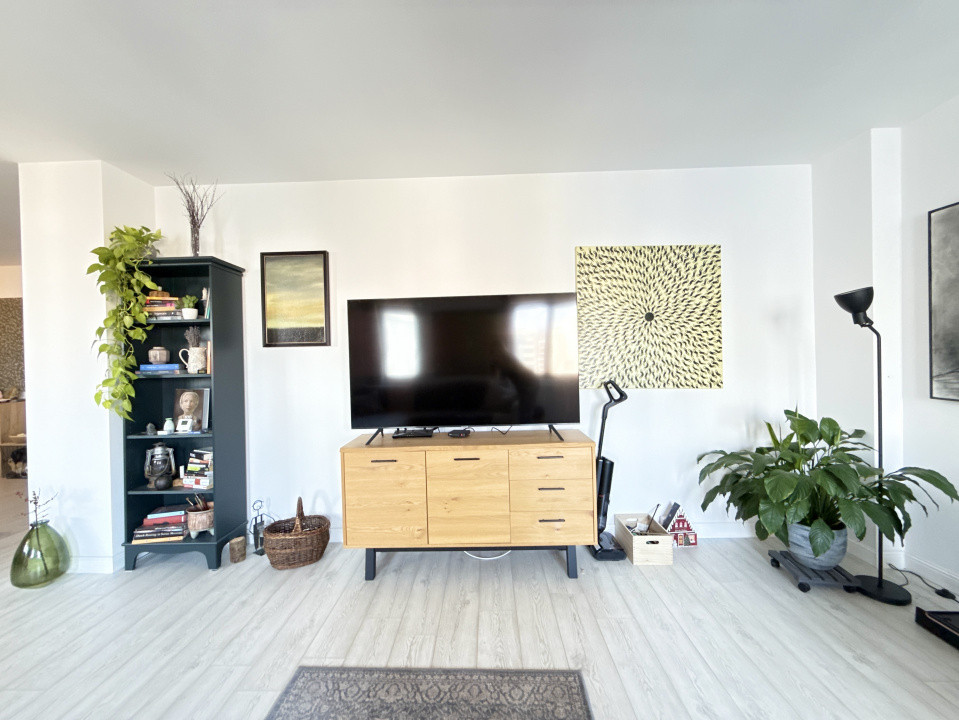 Apartament cu 3 camere de vanzare in Timisoara, zona Torontalului 8, foxfort.ro