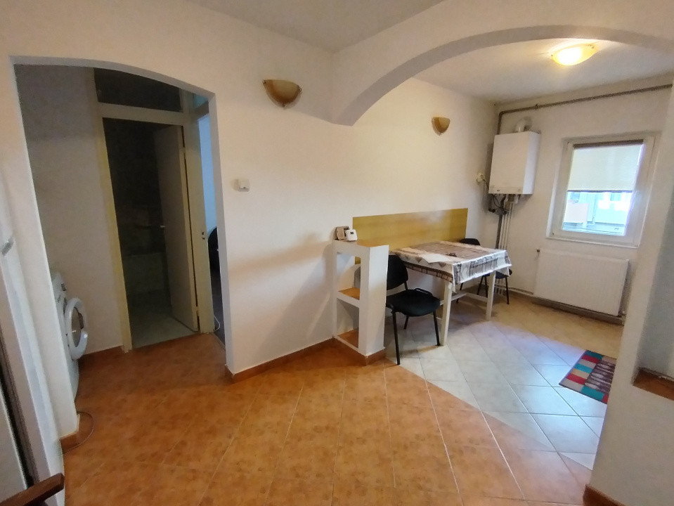 Apartament cu 2 camere de inchiriat mobilat si utilat in zona Soarelui 4, foxfort.ro