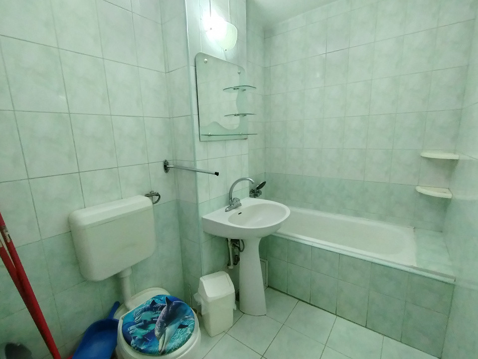 Apartament cu 2 camere de inchiriat mobilat si utilat in zona Soarelui 7, foxfort.ro