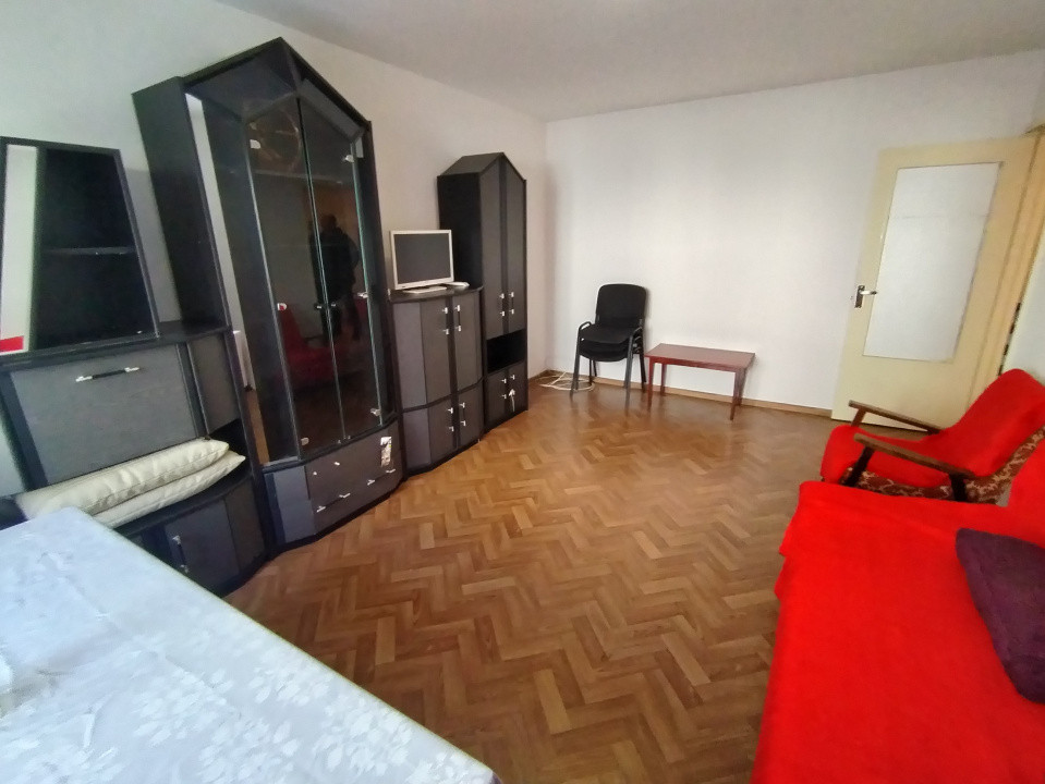 Apartament cu 2 camere de inchiriat mobilat si utilat in zona Soarelui 11, foxfort.ro