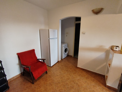 Apartament cu 2 camere de inchiriat mobilat si utilat in zona Soarelui imagine mica 2, foxfort.ro