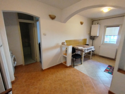 Apartament cu 2 camere de inchiriat mobilat si utilat in zona Soarelui imagine mica 4, foxfort.ro
