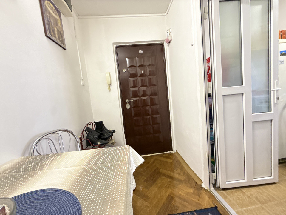 Apartament cu 2 camere de vanzare in Timisoara, zona Aradului 19, foxfort.ro