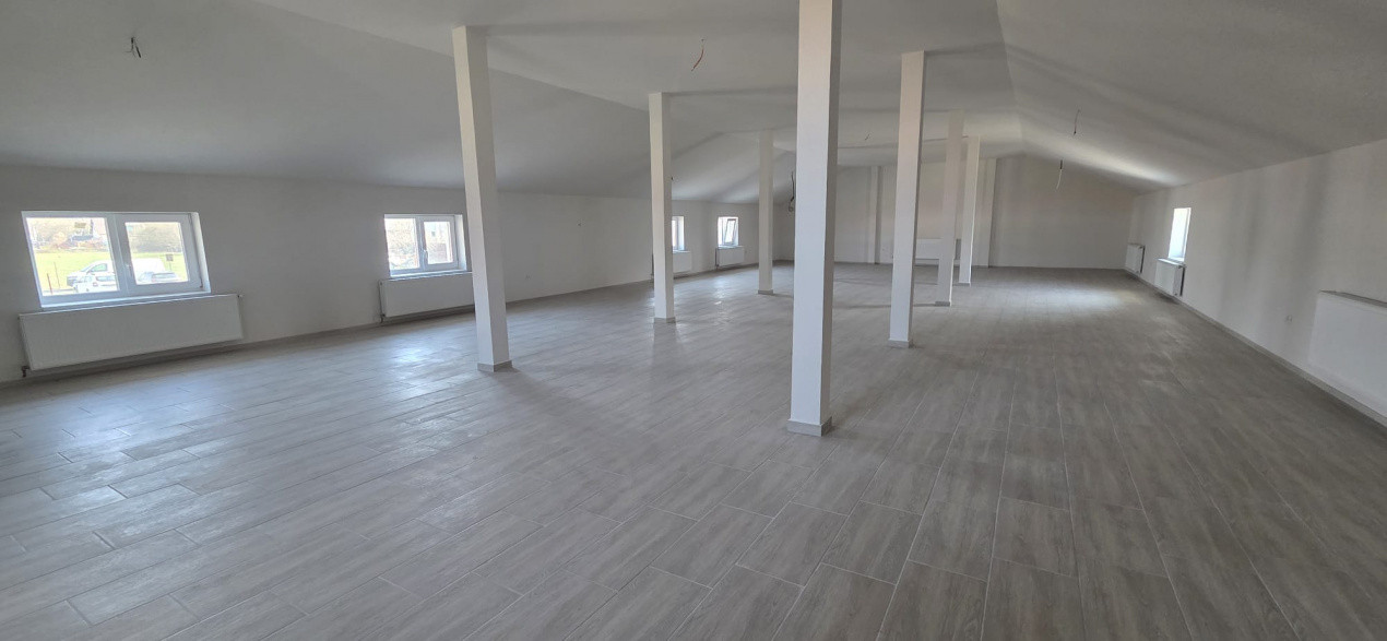 Spatiu comercial pe doua fronturi, finisat la cheie, 430 mp utili - Giroc 8, foxfort.ro