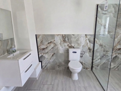 Spatiu comercial pe doua fronturi, finisat la cheie, 430 mp utili - Giroc imagine mica 14, foxfort.ro