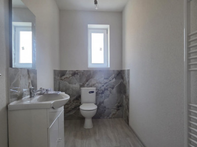 Spatiu comercial pe doua fronturi, finisat la cheie, 430 mp utili - Giroc imagine mica 17, foxfort.ro