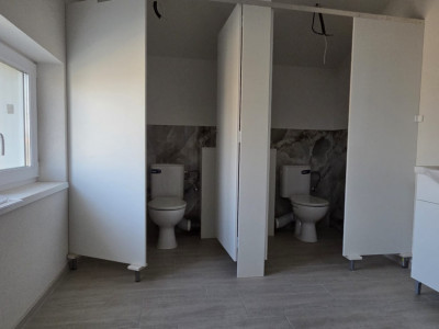 Spatiu comercial pe doua fronturi, finisat la cheie, 430 mp utili - Giroc imagine mica 19, foxfort.ro