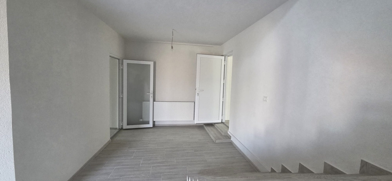 Spatiu comercial de inchiriat, finisat la cheie - Giroc 11, foxfort.ro