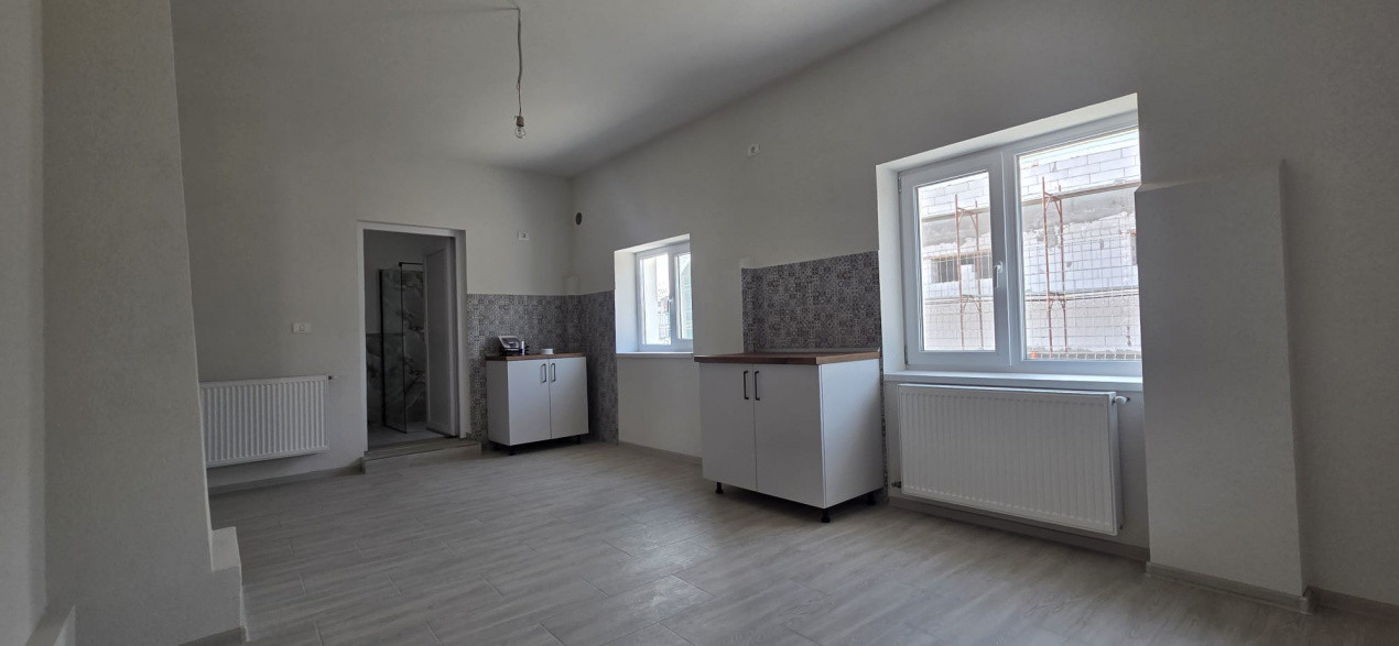 Spatiu comercial de inchiriat, finisat la cheie - Giroc 12, foxfort.ro