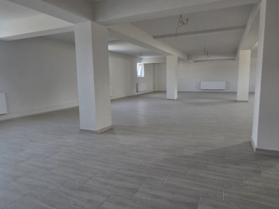 Spatiu comercial de inchiriat, finisat la cheie - Giroc imagine mica 5, foxfort.ro