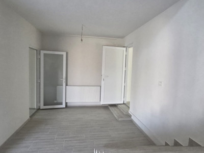 Spatiu comercial de inchiriat, finisat la cheie - Giroc imagine mica 11, foxfort.ro