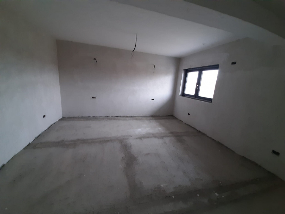 Duplex cu 4 camere de vanzare in localitatea Timisoara, zona Plopi 2, foxfort.ro