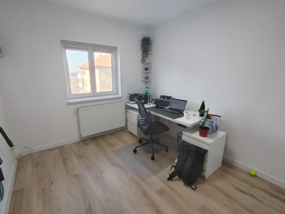 Apartament cu 4 camere de vanzare in zona Sagului 7, foxfort.ro