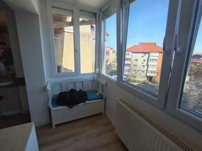 Apartament cu 4 camere de vanzare in zona Sagului imagine mica 5, foxfort.ro