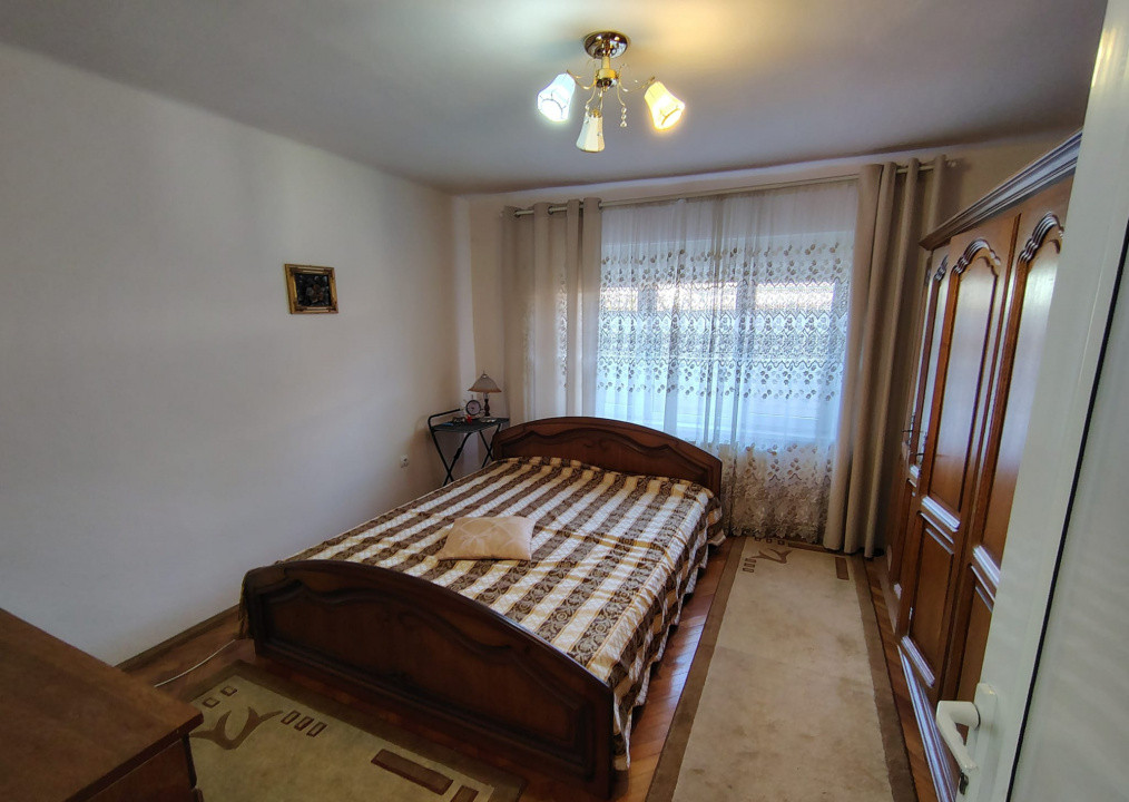 Casa individuala 6 camere, 269 mp utili, teren 655 mp, zona Girocului 3, foxfort.ro