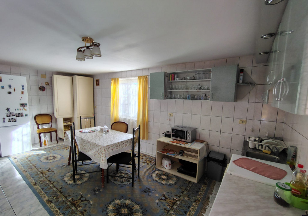 Casa individuala 6 camere, 269 mp utili, teren 655 mp, zona Girocului 13, foxfort.ro