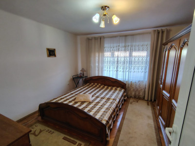 Casa individuala 6 camere, 269 mp utili, teren 655 mp, zona Girocului imagine mica 3, foxfort.ro