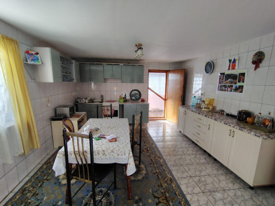 Casa individuala 6 camere, 269 mp utili, teren 655 mp, zona Girocului imagine mica 4, foxfort.ro