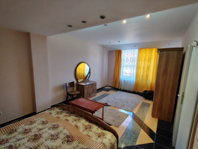 Casa individuala 6 camere, 269 mp utili, teren 655 mp, zona Girocului imagine mica 6, foxfort.ro