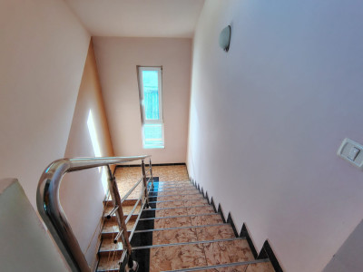 Casa individuala 6 camere, 269 mp utili, teren 655 mp, zona Girocului imagine mica 12, foxfort.ro