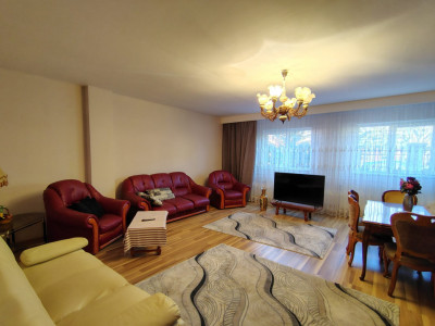 Casa individuala 6 camere, 269 mp utili, teren 655 mp, zona Girocului imagine mica 19, foxfort.ro