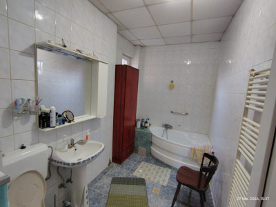 Casa individuala 6 camere, 269 mp utili, teren 655 mp, zona Girocului imagine mica 28, foxfort.ro