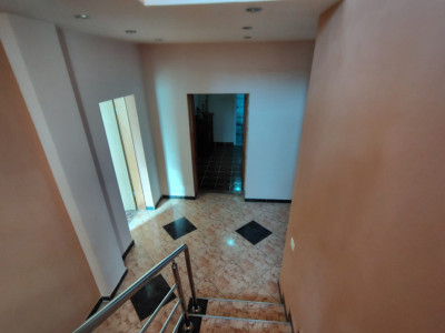 Casa individuala 6 camere, 269 mp utili, teren 655 mp, zona Girocului imagine mica 31, foxfort.ro