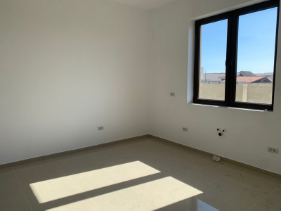 Duplex apartamentat – 2 apartamente cu 3 camere fiecare – Mosnita Veche imagine mica 6, foxfort.ro