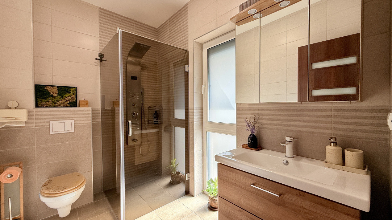 Duplex de vanzare, 3 camere + garaj - toate utilitatile - Dumbravita 17, foxfort.ro