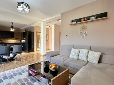 Duplex de vanzare, 3 camere + garaj - toate utilitatile - Dumbravita imagine mica 6, foxfort.ro