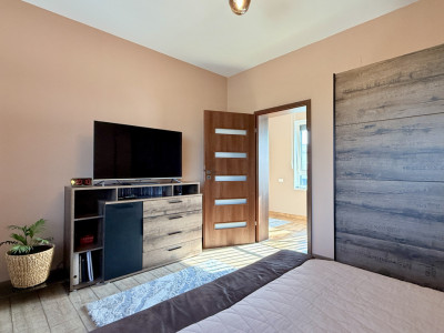 Duplex de vanzare, 3 camere + garaj - toate utilitatile - Dumbravita imagine mica 9, foxfort.ro