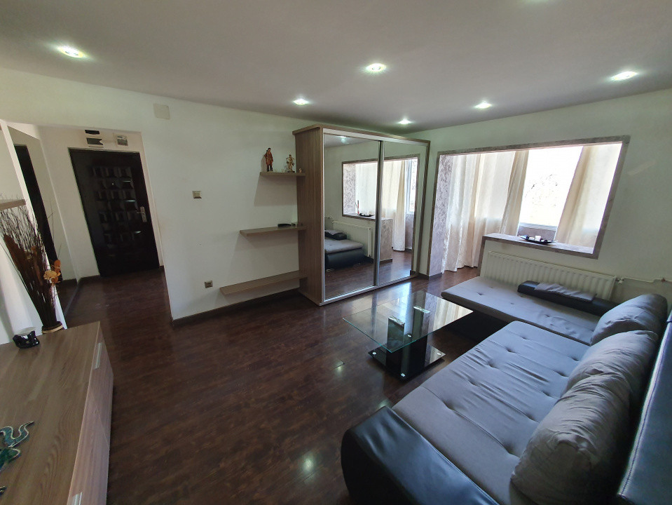 Apartament 2 camere, etaj 2, mobilat-utilat - Zona Girocului 4, foxfort.ro