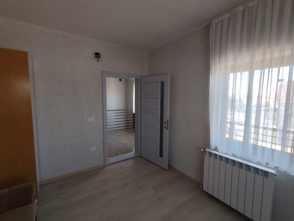 Casa de vanzare, tip duplex, in Sannicolau Mare - confort si liniste 15, foxfort.ro