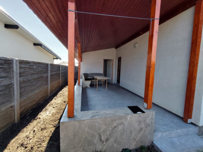 Casa de vanzare, tip duplex, in Sannicolau Mare - confort si liniste imagine mica 22, foxfort.ro