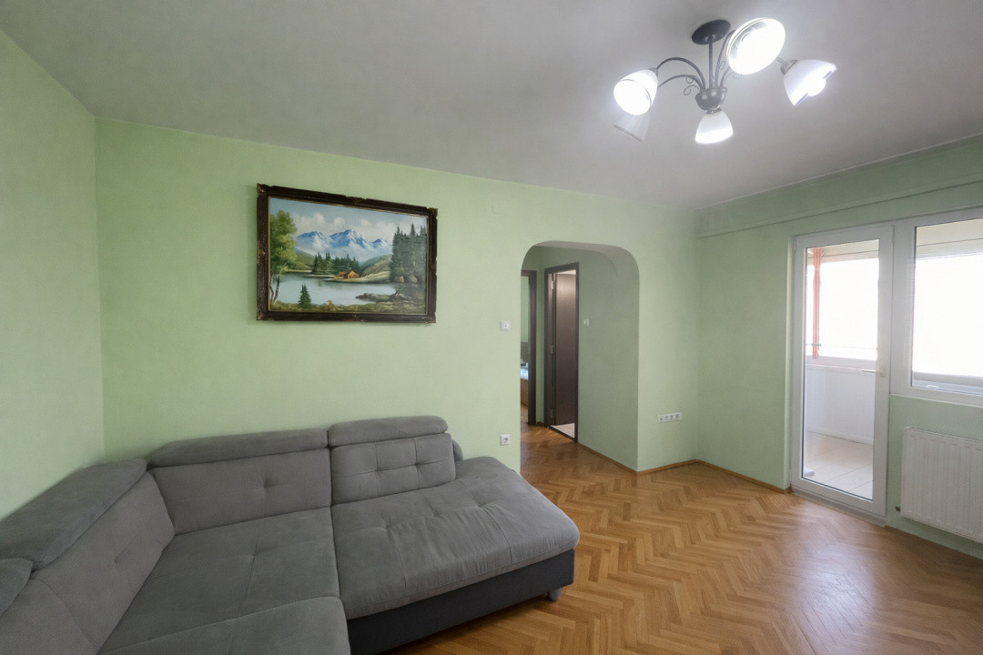 Apartament 4 camere, etaj 4, semidecomandat - Vlaicu, Arad 2, foxfort.ro