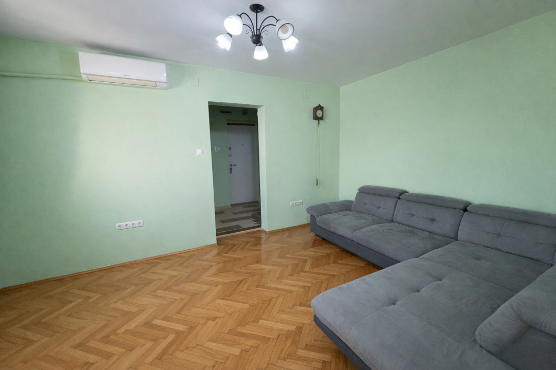Apartament 4 camere, etaj 4, semidecomandat - Vlaicu, Arad 4, foxfort.ro