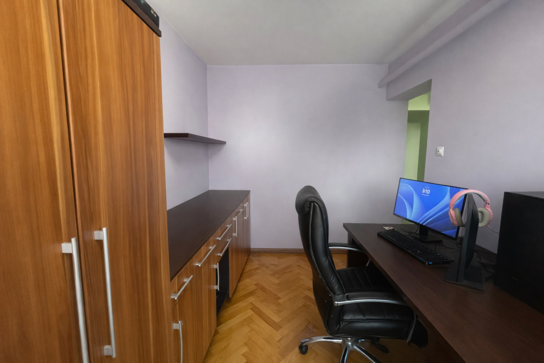 Apartament 4 camere, etaj 4, semidecomandat - Vlaicu, Arad 12, foxfort.ro