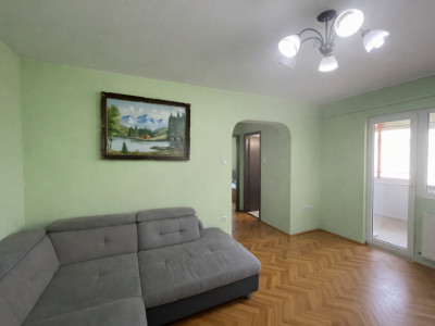 Apartament 4 camere, etaj 4, semidecomandat - Vlaicu, Arad imagine mica 2, foxfort.ro