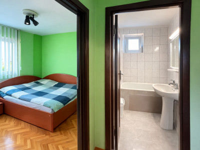 Apartament 4 camere, etaj 4, semidecomandat - Vlaicu, Arad imagine mica 3, foxfort.ro