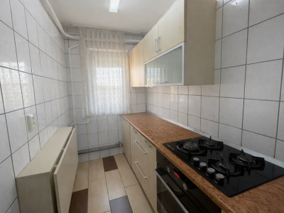 Apartament 4 camere, etaj 4, semidecomandat - Vlaicu, Arad imagine mica 11, foxfort.ro