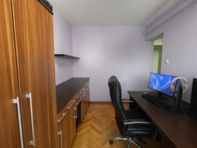 Apartament 4 camere, etaj 4, semidecomandat - Vlaicu, Arad imagine mica 12, foxfort.ro